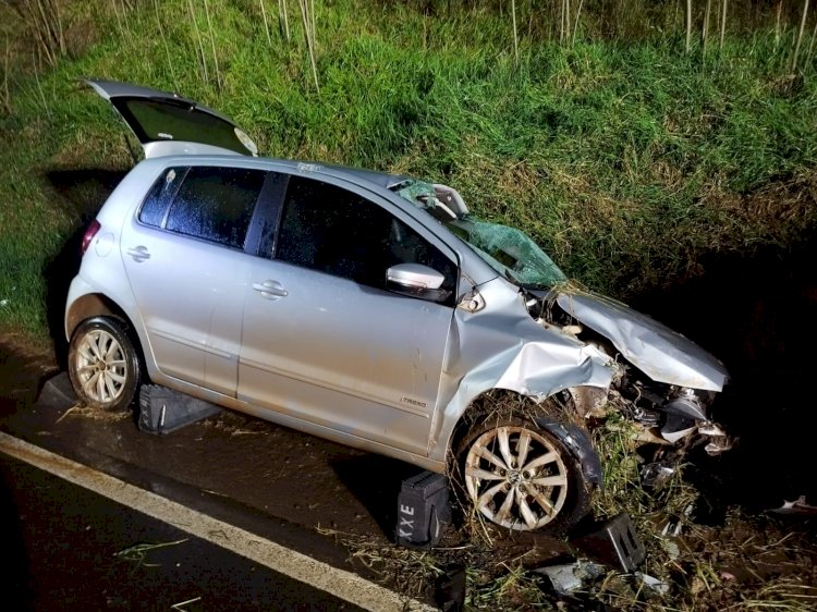 Sinistro de trânsito do tipo saída de pista seguida de capotamento