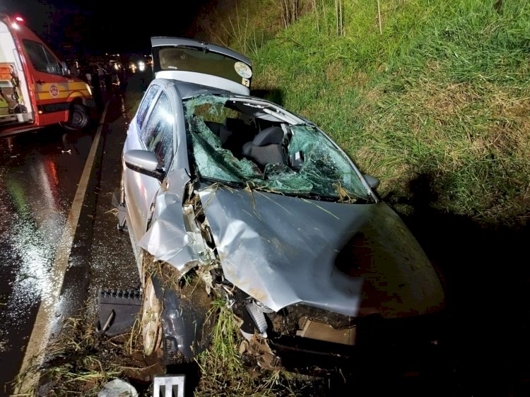 Sinistro de trânsito do tipo saída de pista seguida de capotamento