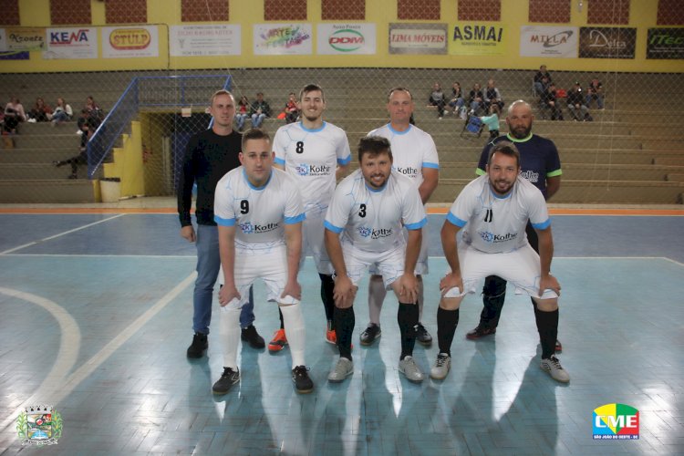 Aconteceu no último sábado, (19), no ginásio Municipal Valmei Ertel as semifinais do Campeonato Municipal de Futsal