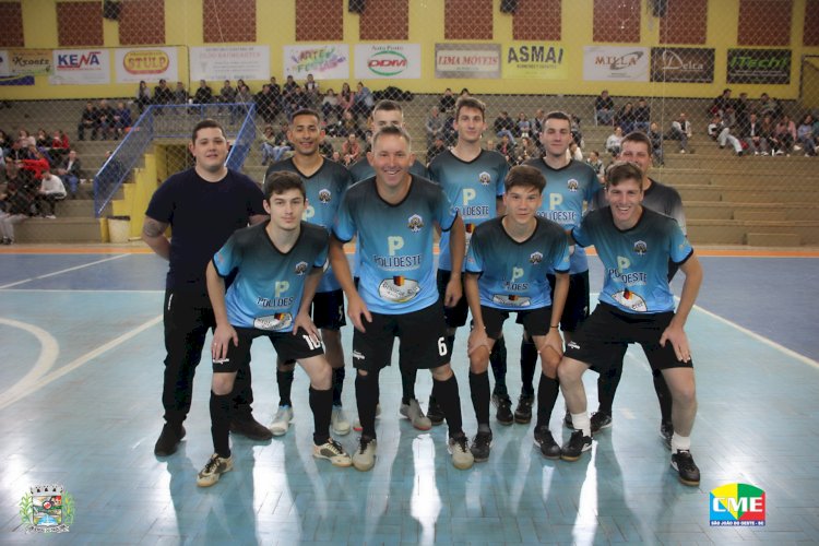 Aconteceu no último sábado, (19), no ginásio Municipal Valmei Ertel as semifinais do Campeonato Municipal de Futsal