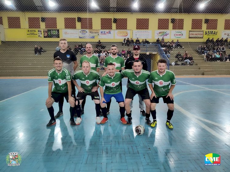 Aconteceu no último sábado, (19), no ginásio Municipal Valmei Ertel as semifinais do Campeonato Municipal de Futsal