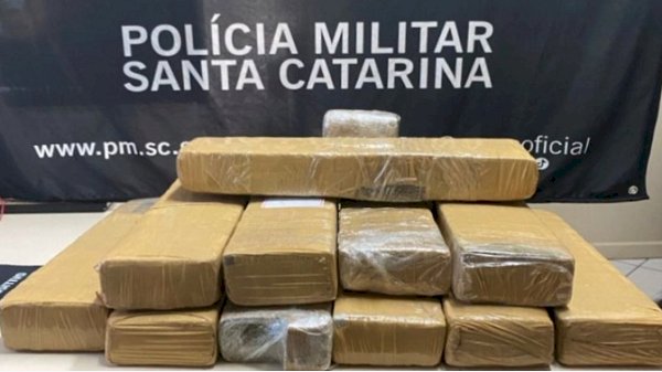 Polícia encontra 12 kg de maconha abandonados em sacola