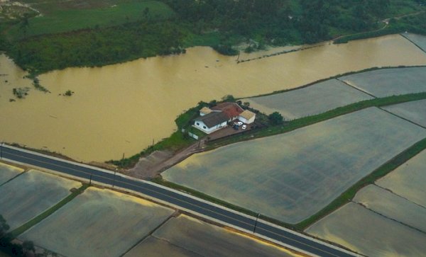 60 municípios de SC estão em emergência em virtude das chuvas