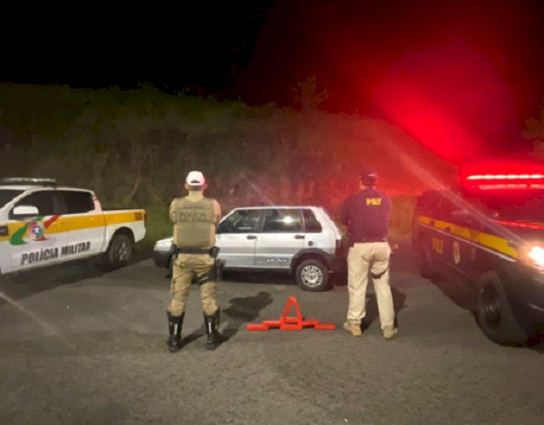 Ação conjunta localiza maconha escondida em porta de carro