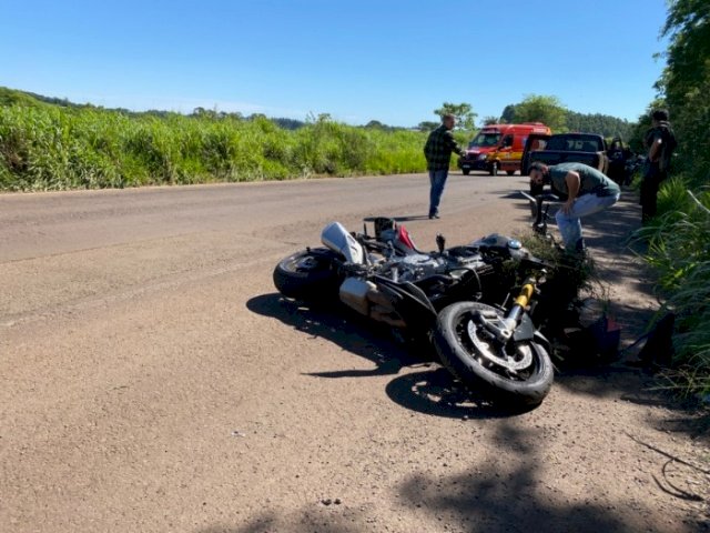 Acidente envolvendo duas motocicletas deixa três pessoas feridas na SC-496 em Descanso