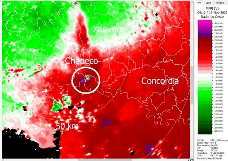 Radar capta mesociclone e formação de tornado na divisa do RS com SC