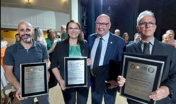 Professor de Itapiranga recebe homenagem no 28ª Prêmio Educador Elpídio Barbosa