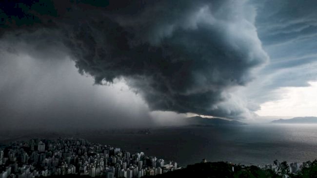 Mês termina com tempo instável e dezembro em SC deve ter chuva acima da média