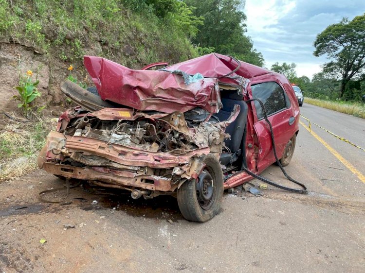 Colisão frontal na ERS-528 resulta em uma vítima fatal