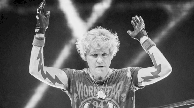 Morre James Kottak, ex-baterista do Scorpions, aos 61 anos