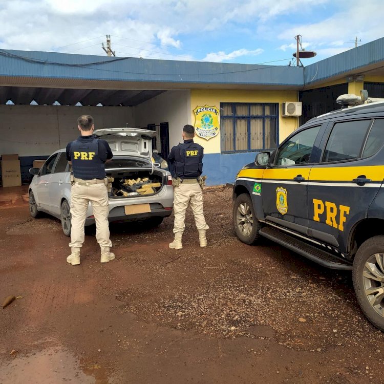 PRF prende mulher transportando mais de 100 quilos de maconha