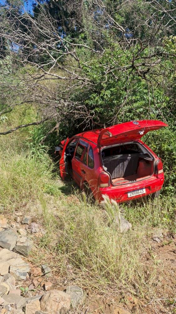 Motorista fica ferido em acidente de trânsito em Vista Gaúcha após saída de pista