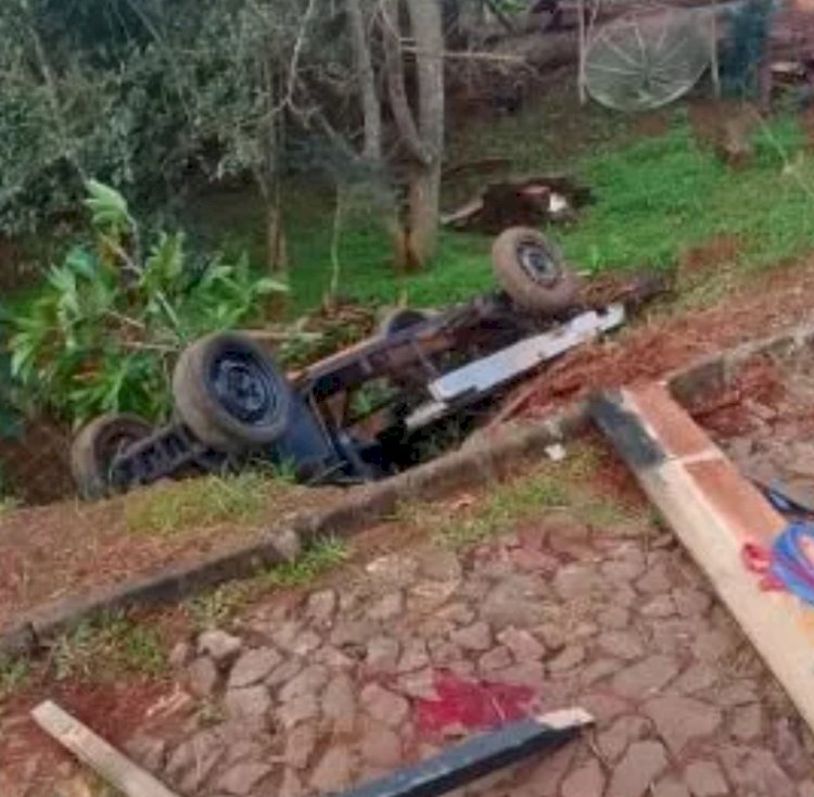 Acidente com carreta agrícola deixa nove feridos em Tenente Portela