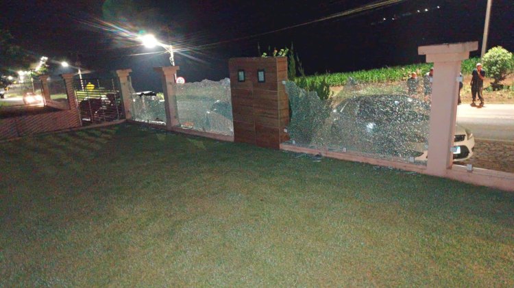 Casa de candidato a prefeito do Oeste é alvejada com mais de 10 tiros