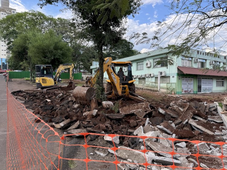 Obras de revitalização da Praça das Bandeiras tem início