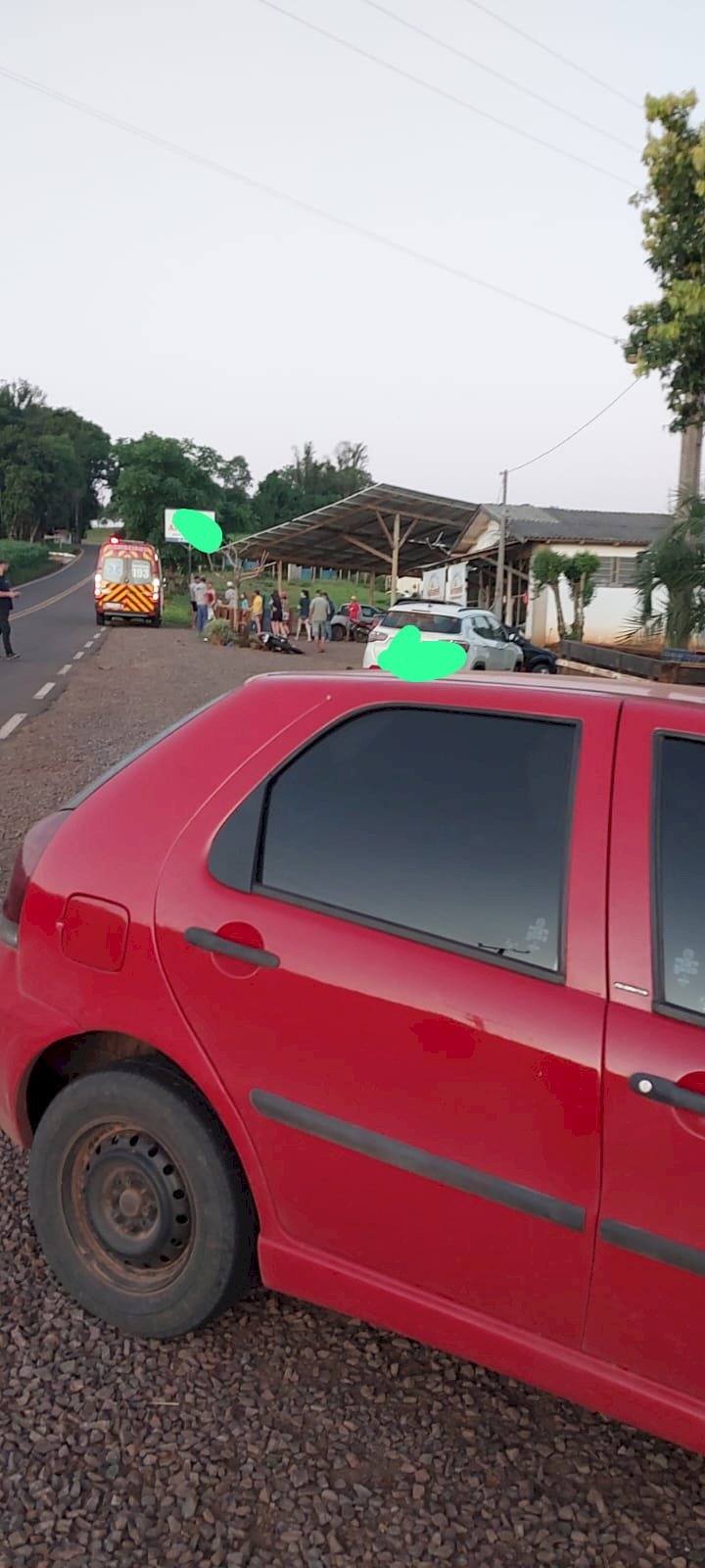 Colisão entre motocicleta e automóvel deixa dois feridos em Itapiranga