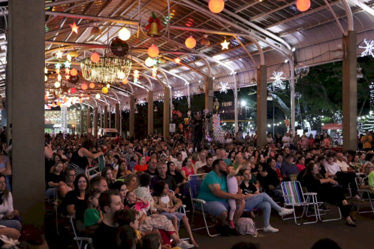 Público lota abertura da programação de Natal em Maravilha