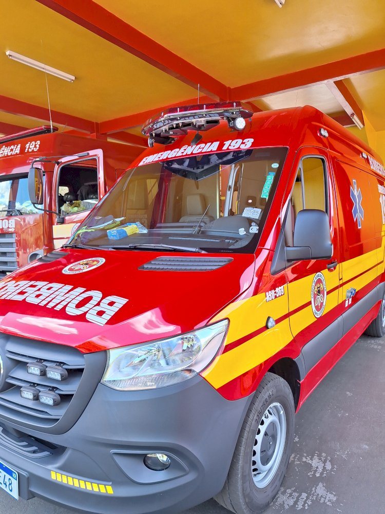 Jovem de 17 anos fica ferida em acidente no centro de Itapiranga