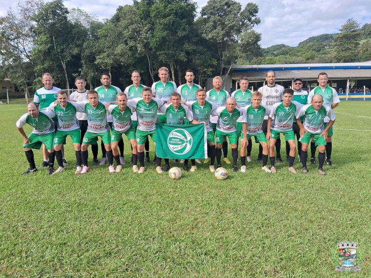 São João do Oeste inicia campeonato municipal de campo