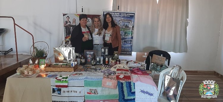 São João do Oeste participa de seminário regional de turismo