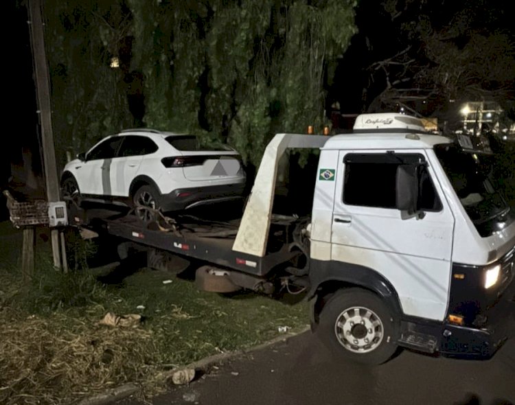 Carro furtado é recuperado na Argentina é entregue para a polícia brasileira em Dionísio Cerqueira