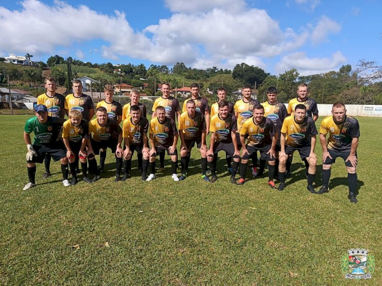 São José e Guarani vencem no municipal de campo da categoria principal